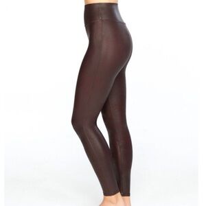 Spanx Size XS Faux Vegan Leather Leggings Pants Skinny Burgundy/Red Wine Contour